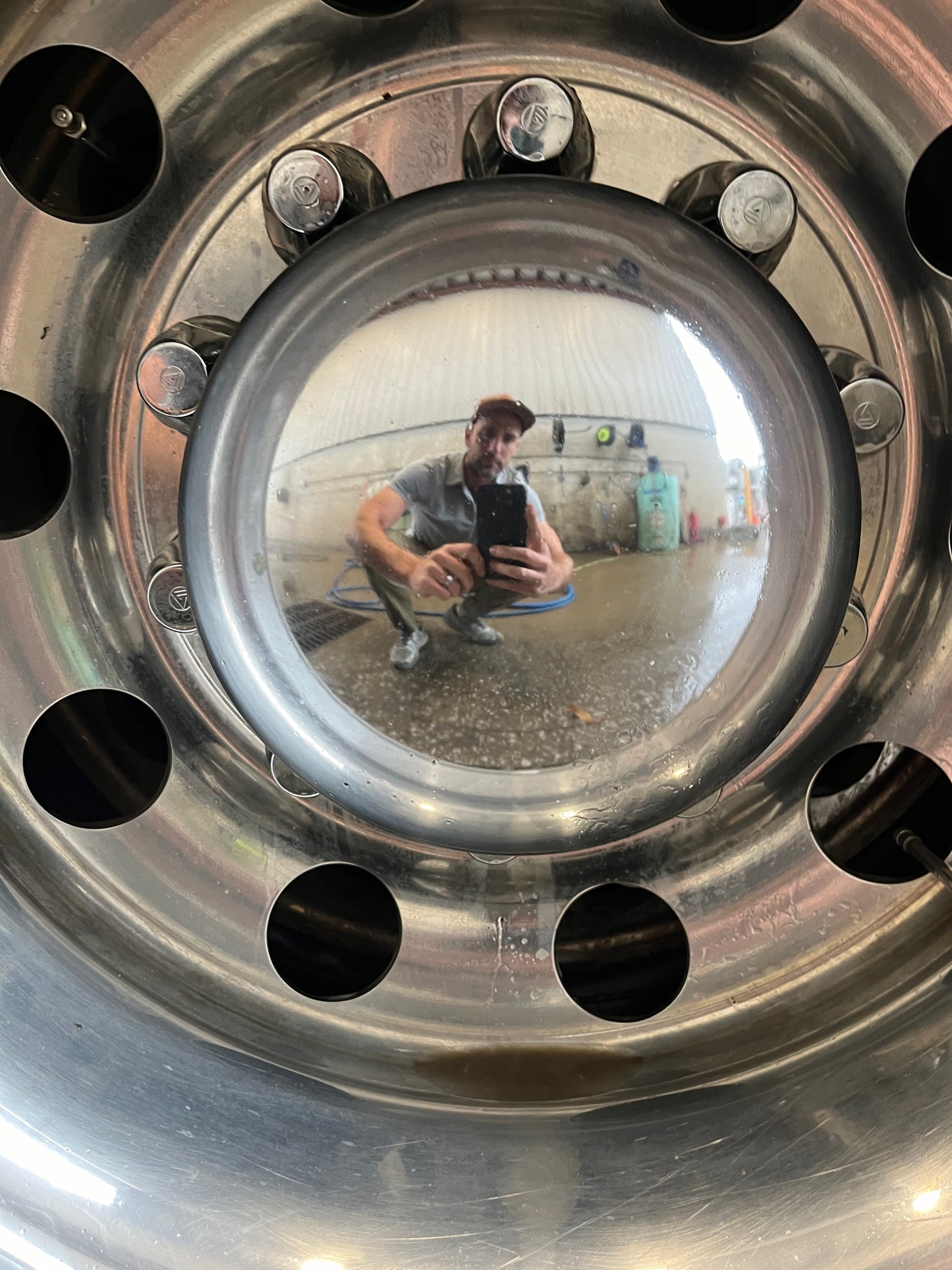 C4: INDUSTRIAL TRUCK CLEANER